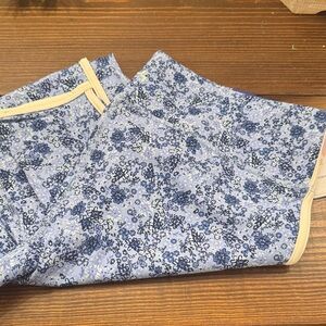 JoyLab Light Blue Floral Leggings with Cream Trim XL